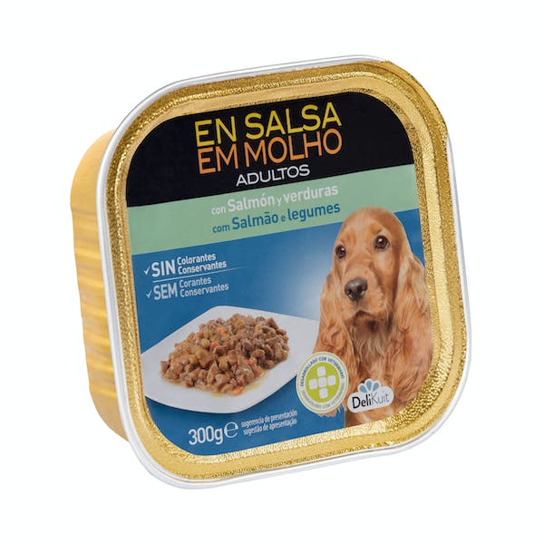 Trozos en salsa perro adulto Delikuit con salmón y verduras